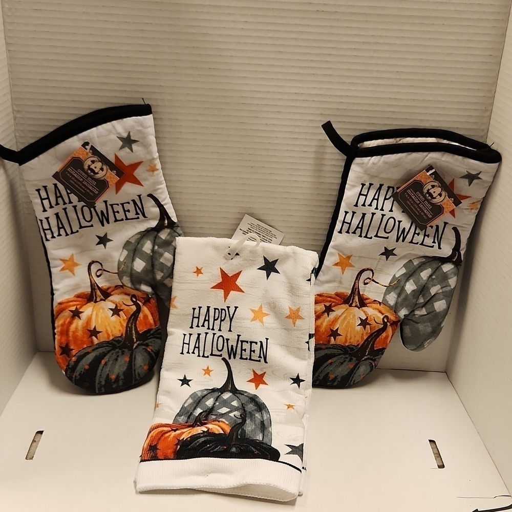 Halloween Kitchen Towles Pumpkins